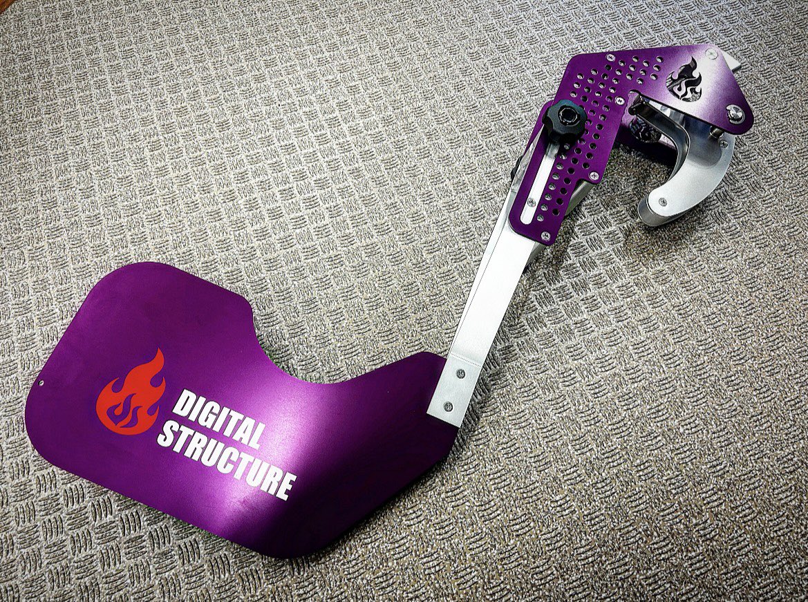 http://www.heartsmarine.com/Gg1ofoGaMAEDyru.jpg